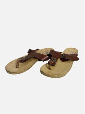 Blowfish Malibu Chestnut Faux Leather Thong Sandals T-strap Buckle Detail 🤎